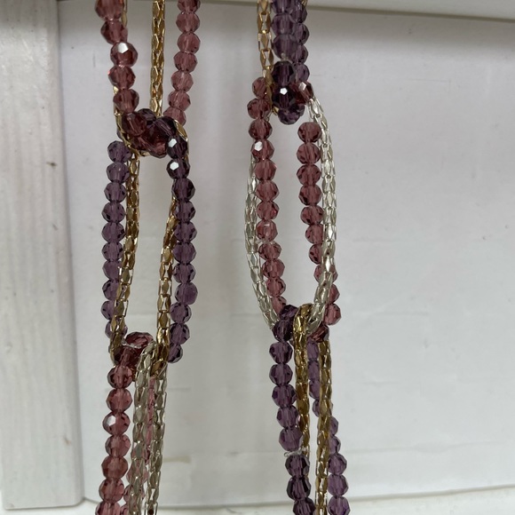 Pretty necklace with colors of amethyst, goals and silver. - Picture 3 of 4